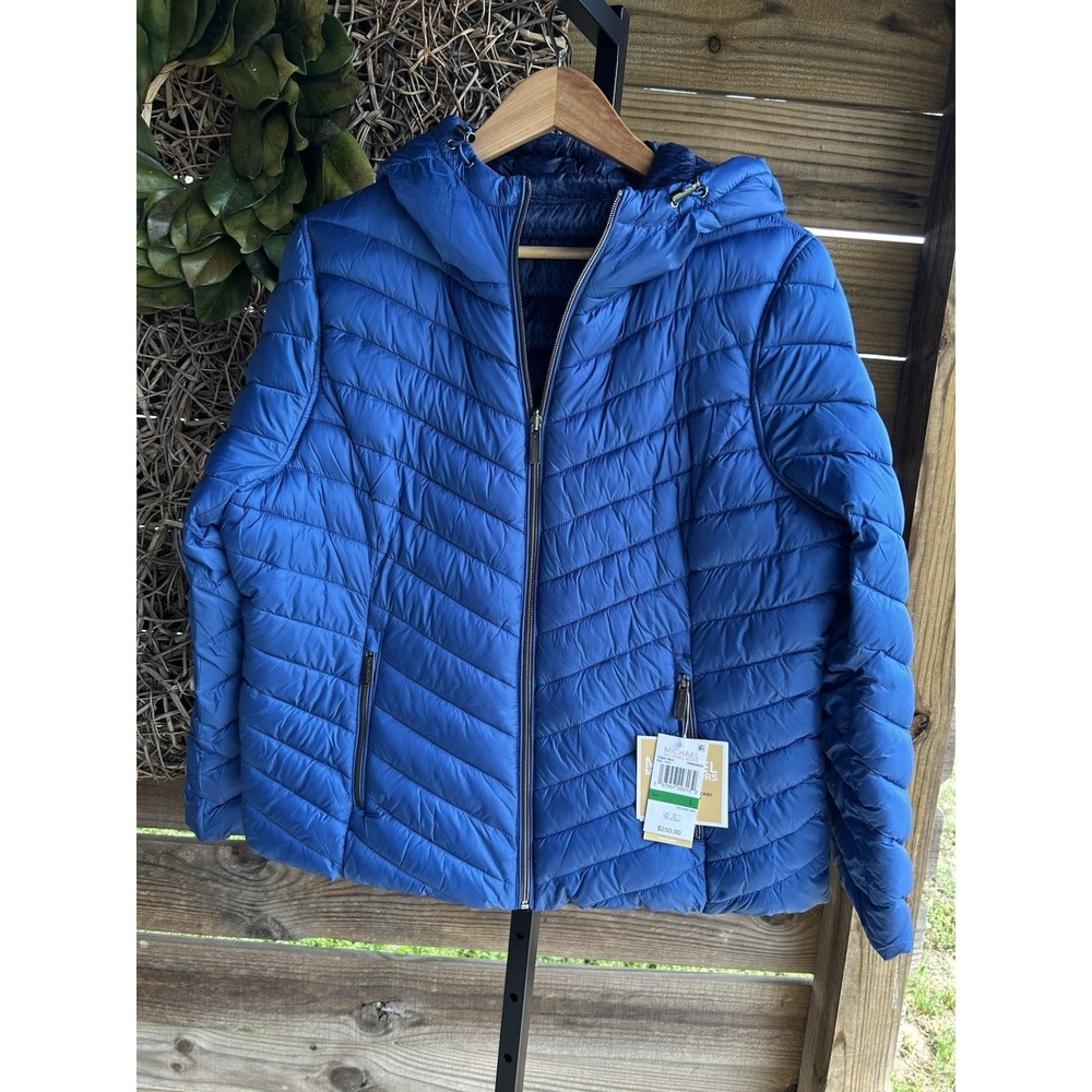 $250 Michael Kors women's hooded packable down puffer REVERSIBLE signature Logo